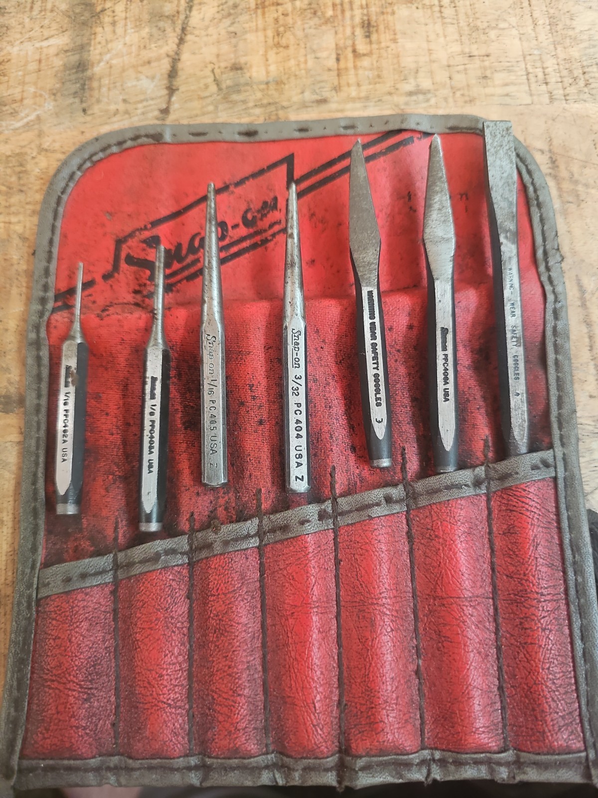 Snap-on 7-pc Punch & Chisel Set with holder