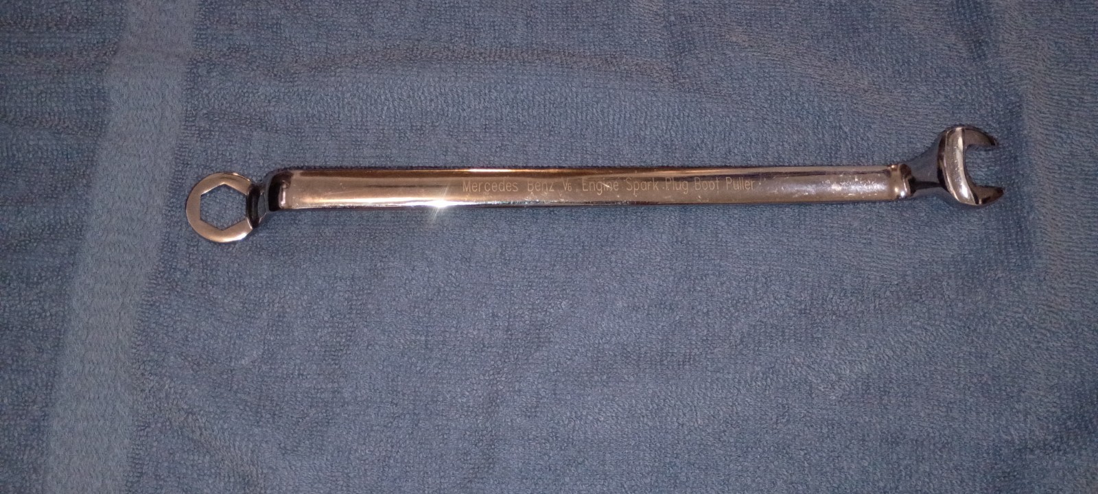 2005 chrysler crossfire spark plug boot puller wrench