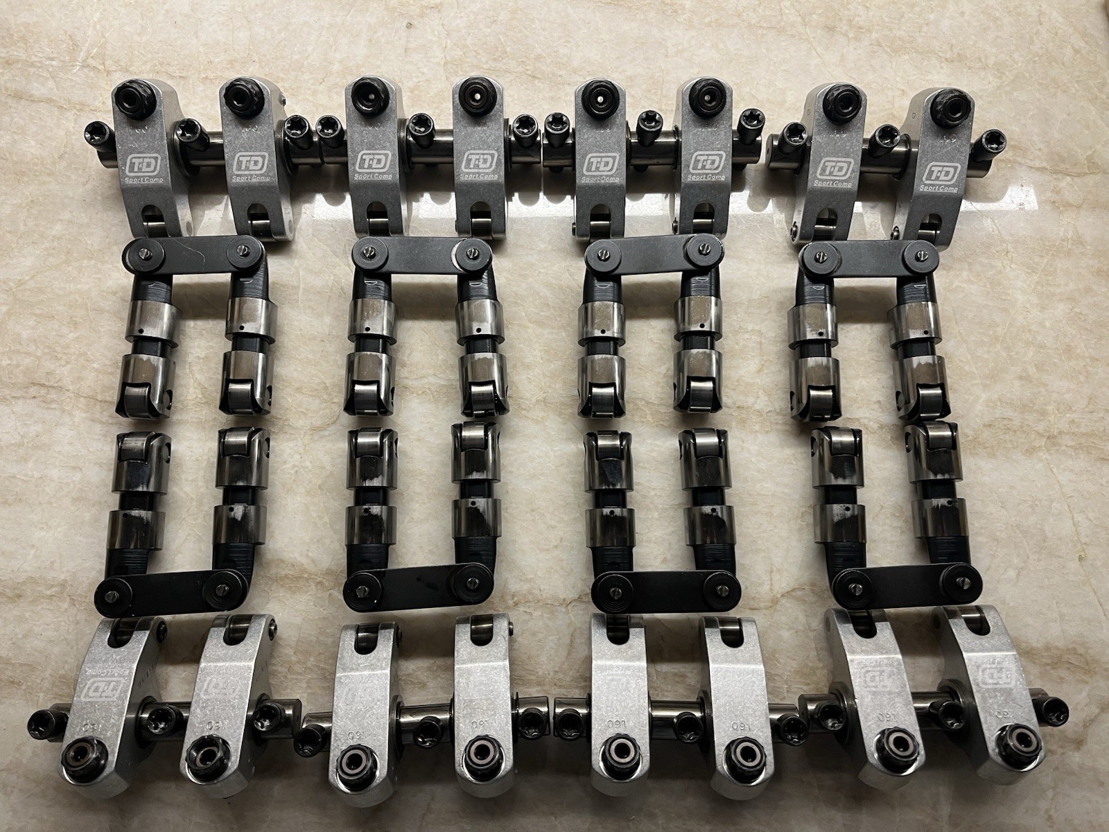 T&D Roller Rocker Set With Solid Rollers 1.6
