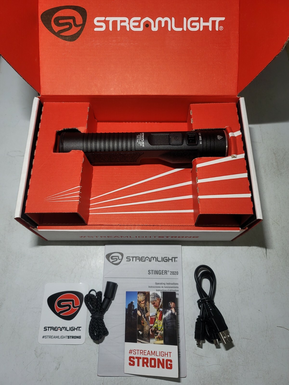 New Streamlight Stinger 2020, 2000 Lumen Flashlight w/USB charger #78100