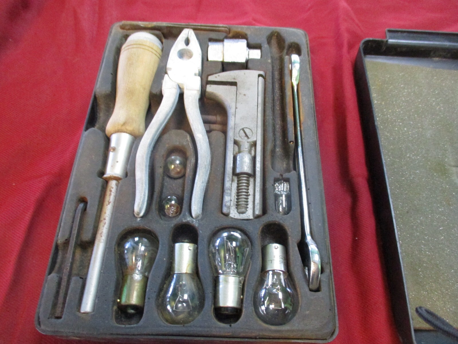 Rolls Royce Silver Shadow, Silver Wraith, Corniche, Bentley T2 original tool kit
