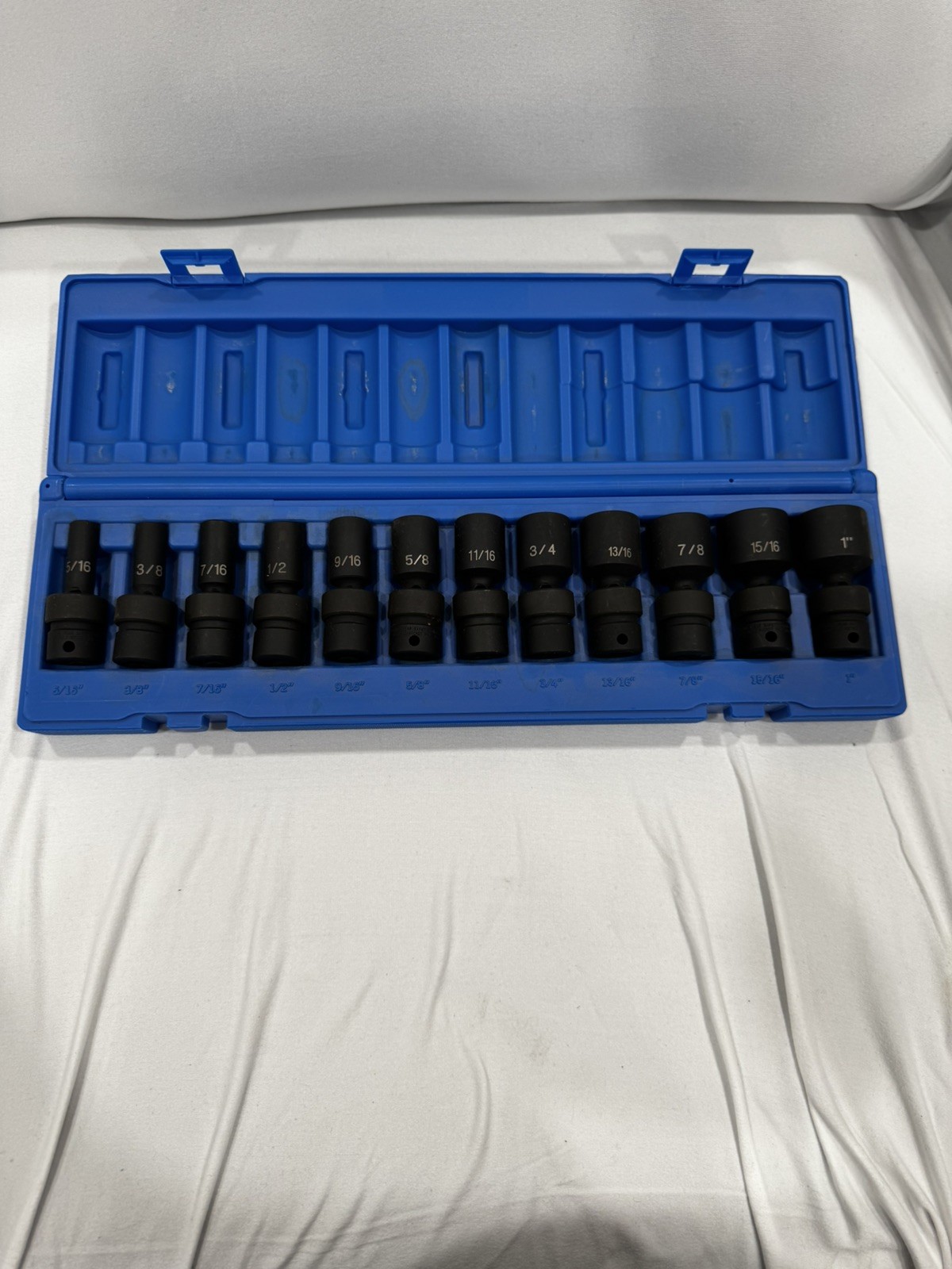 Grey Pneumatic 1212USD 12pc 3/8″ Drive Semi Deep SAE Univ Impact Socket Set
