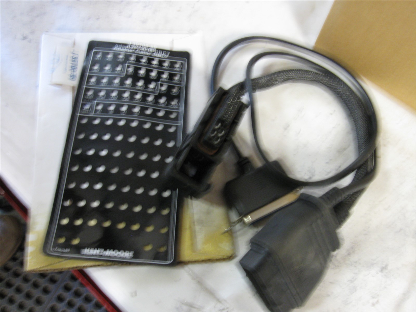 GM KENT-MOORE J-396700-99 AUOMOTIVE DIAGNOSTICS ABS BREAKOUT BOX ADAPTER TOOL
