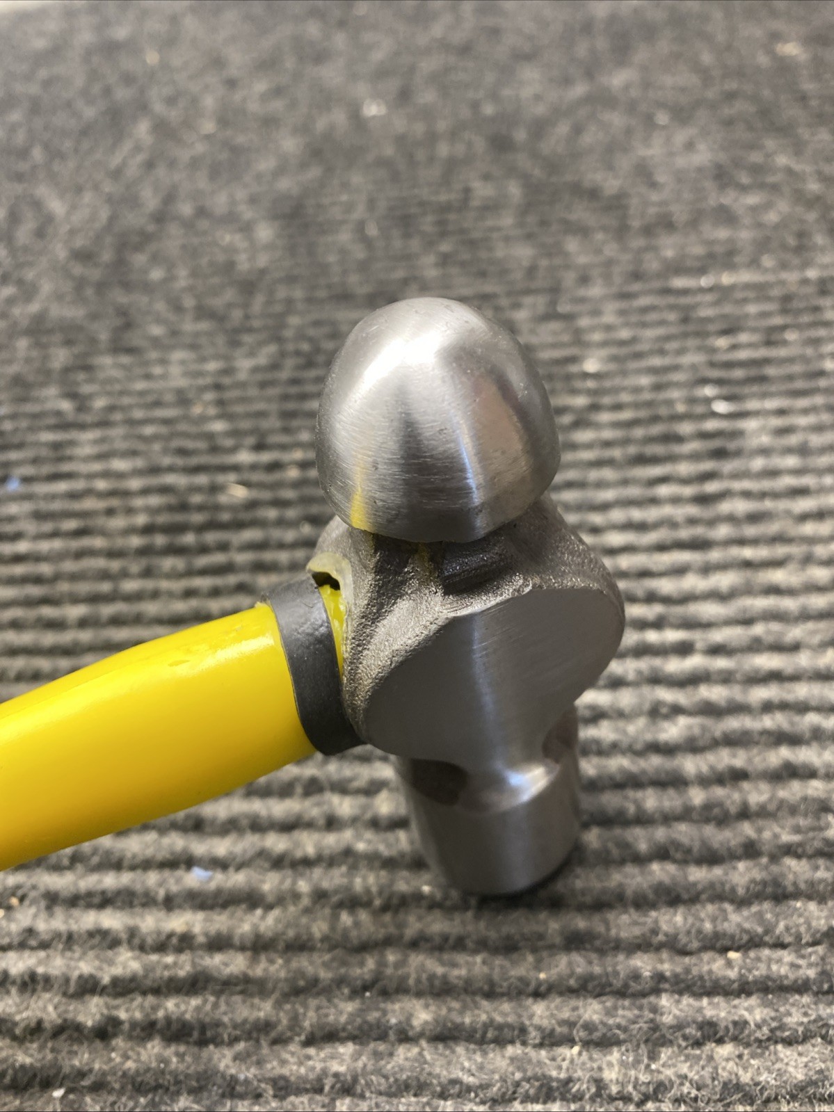 PERFORMANCE TOOL 16oz Ball Pein Hammer (Bulk) WILM7032B