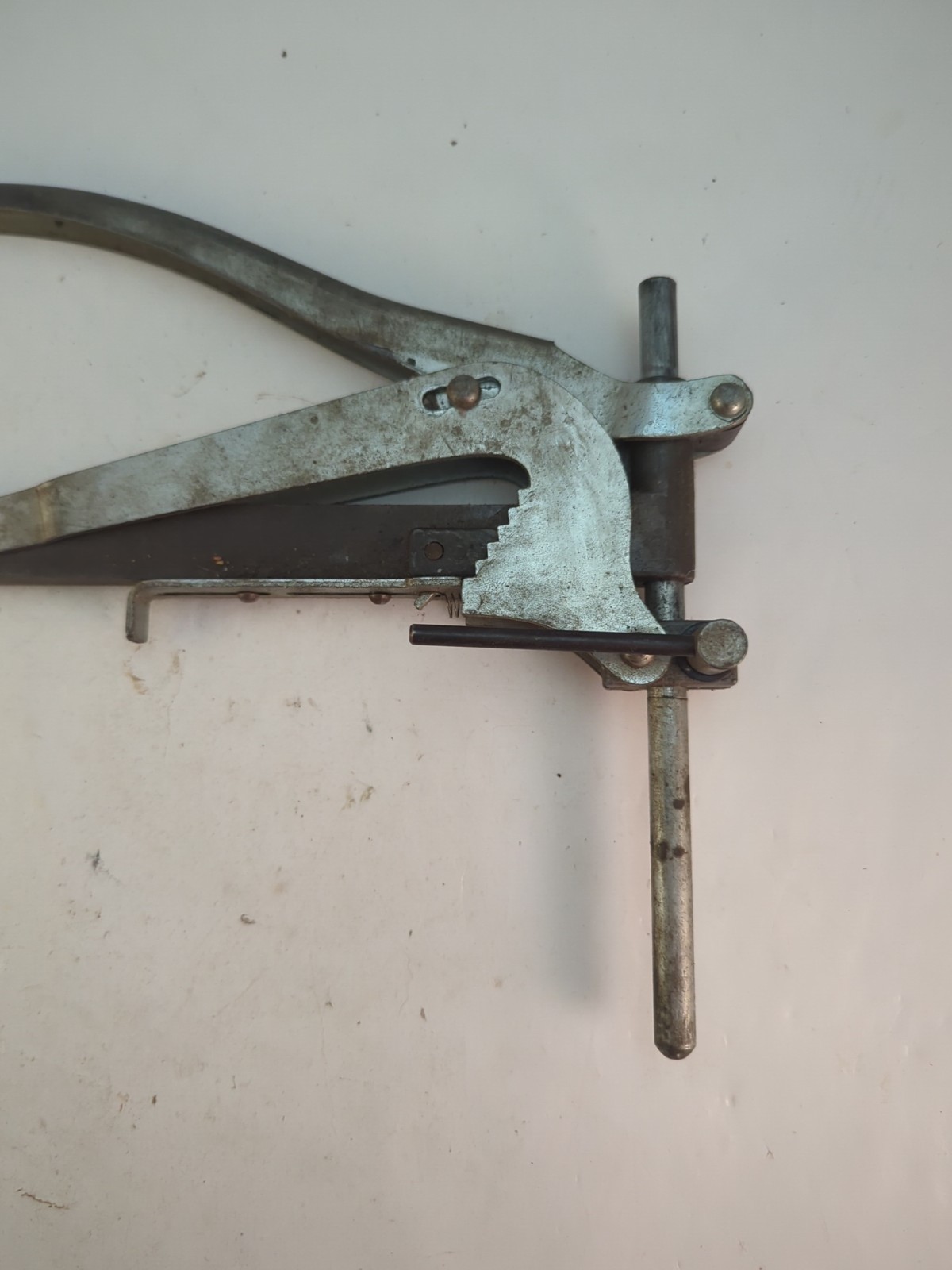 Valve Spring Compressor Similar To Craftsman 47627