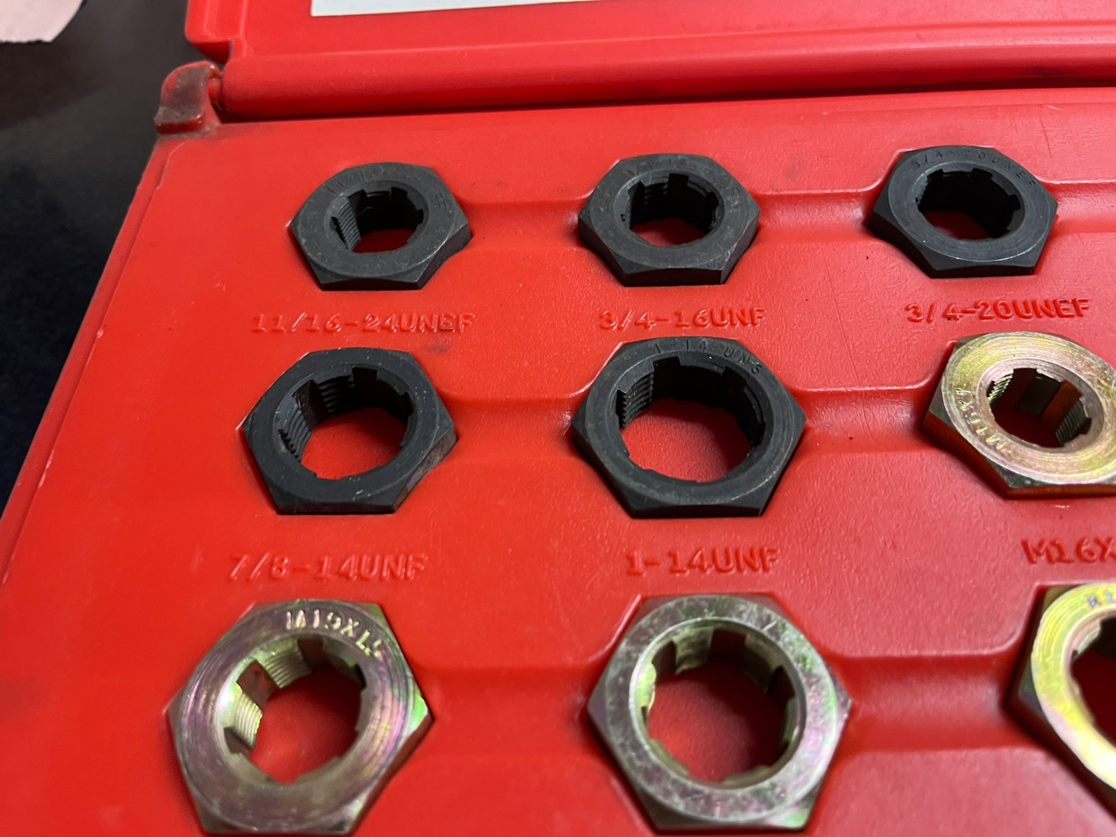 Snap On 20 pc Master Spindle Rethreading Set RD20