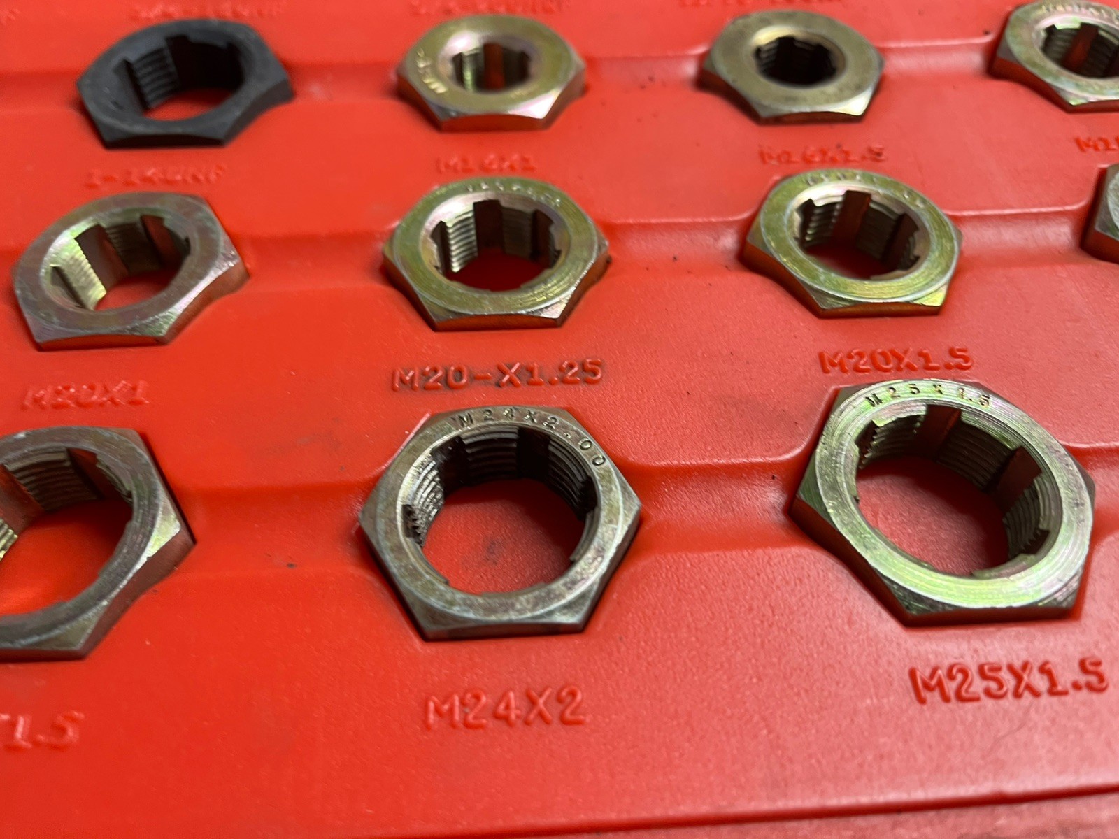 Snap On 20 pc Master Spindle Rethreading Set RD20