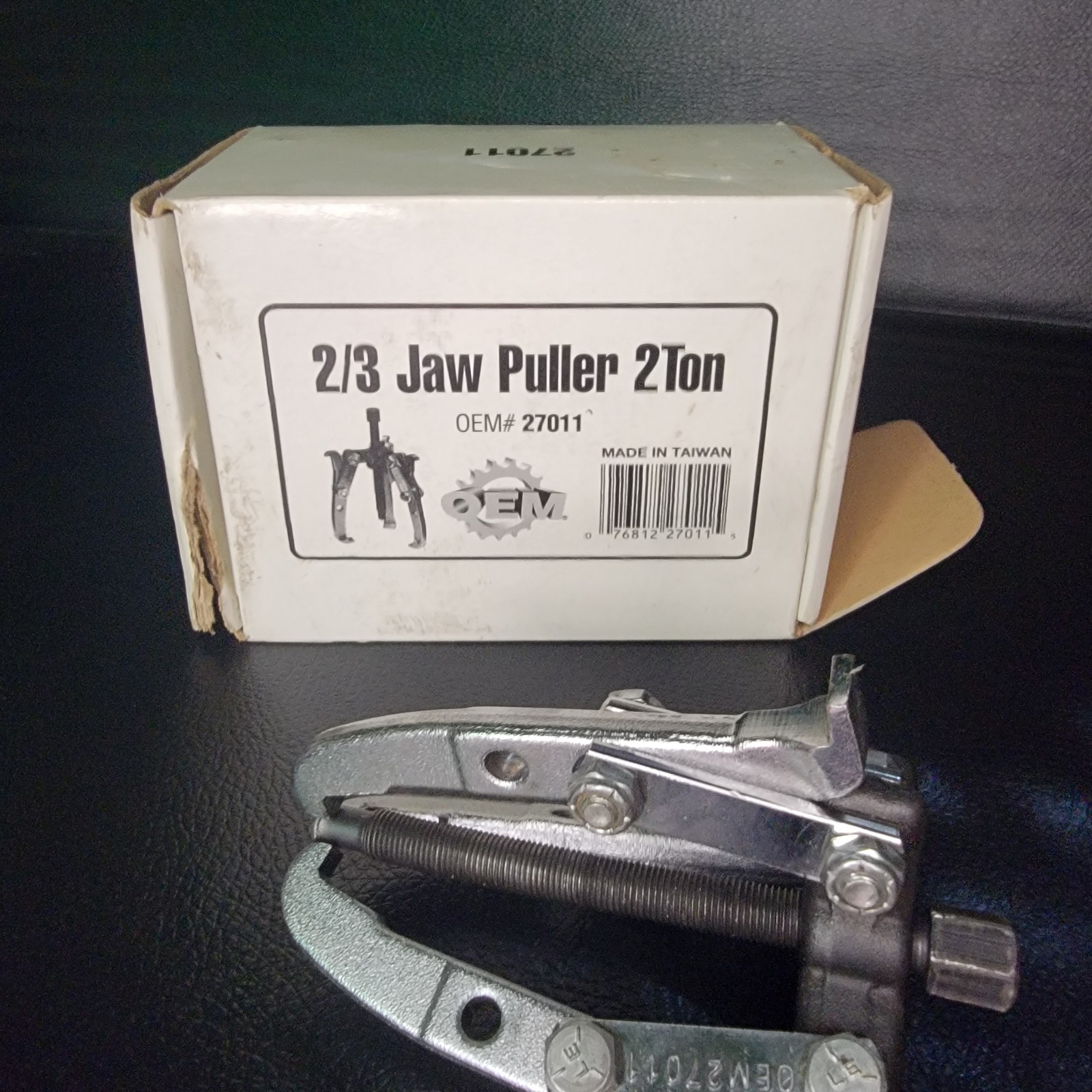 OEM Tools 27011 2-Ton Gear Pulley Puller, 2/3 Jaw, 3-1/4″ Spread