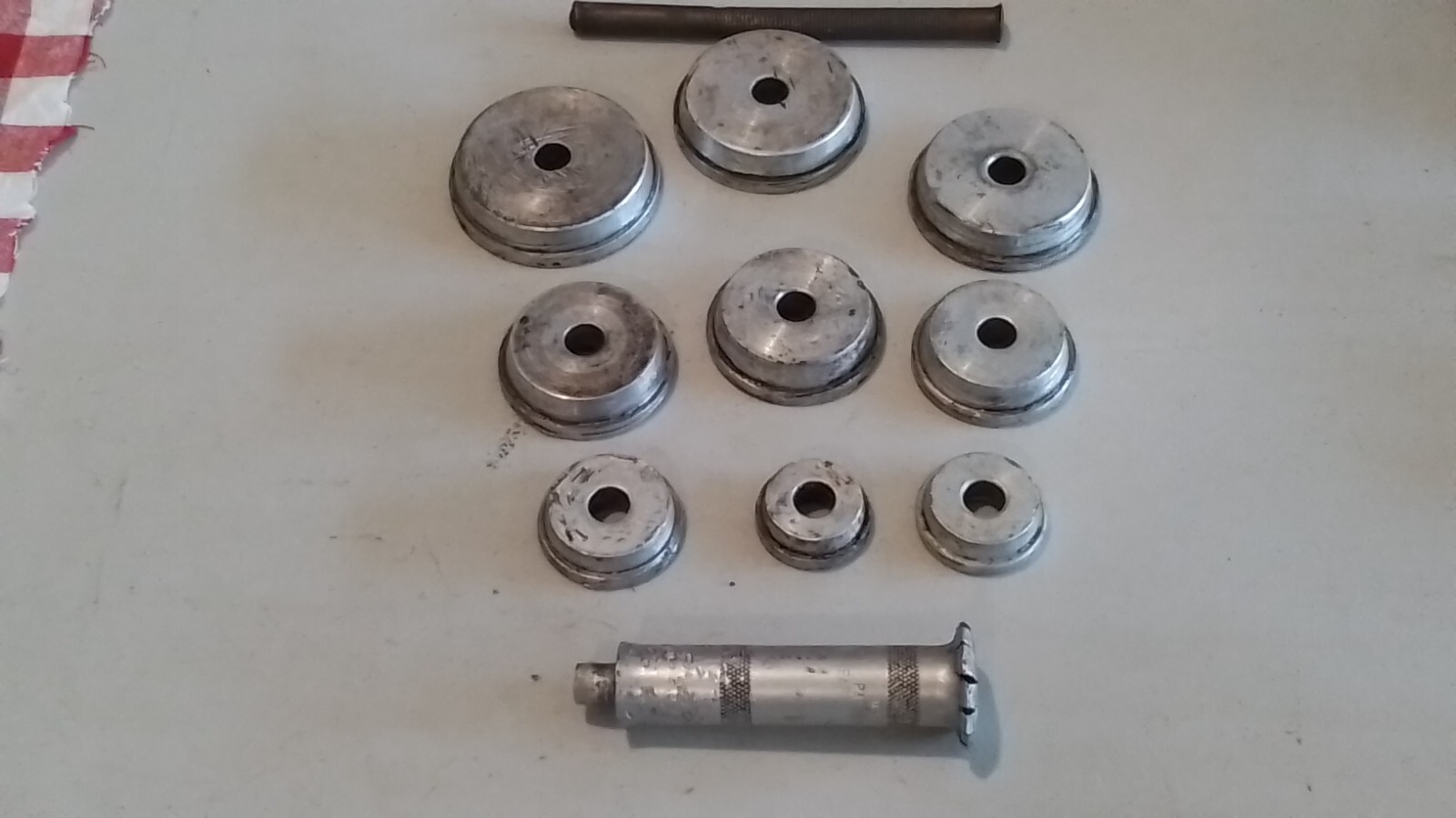 10 PIECE BERRING RACE INSTALLER DRIVER SET PAT# 3-651 553 with 7″ brass punch