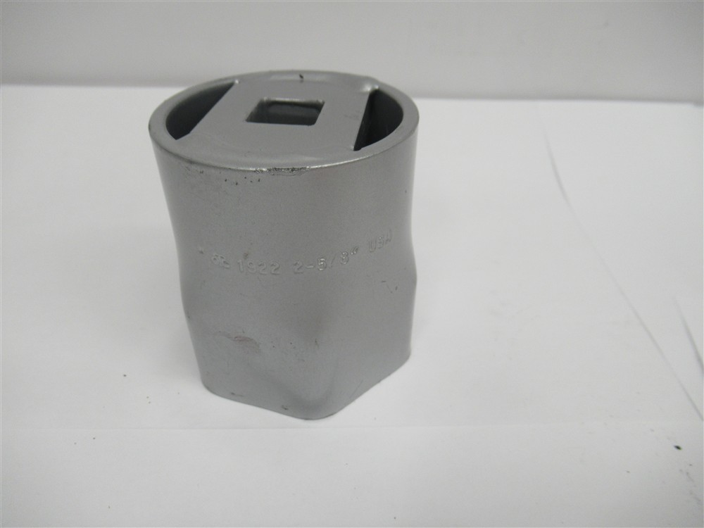 OTC 1922 , 2-5/8″, 3/4″ drive, 6 point, Wheel Bearing Locknut Socket MADE IN USA