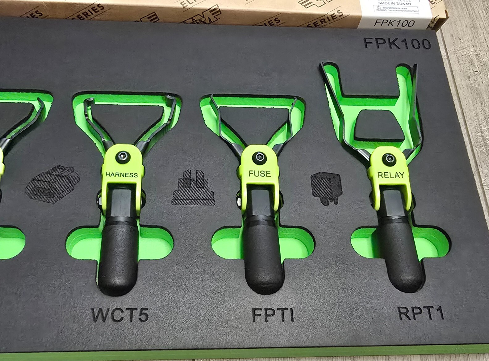 Vim Tools 5pc Flex Finger Clip, Puller & Disconnect Tool Set w/Foam Tray #FPK100