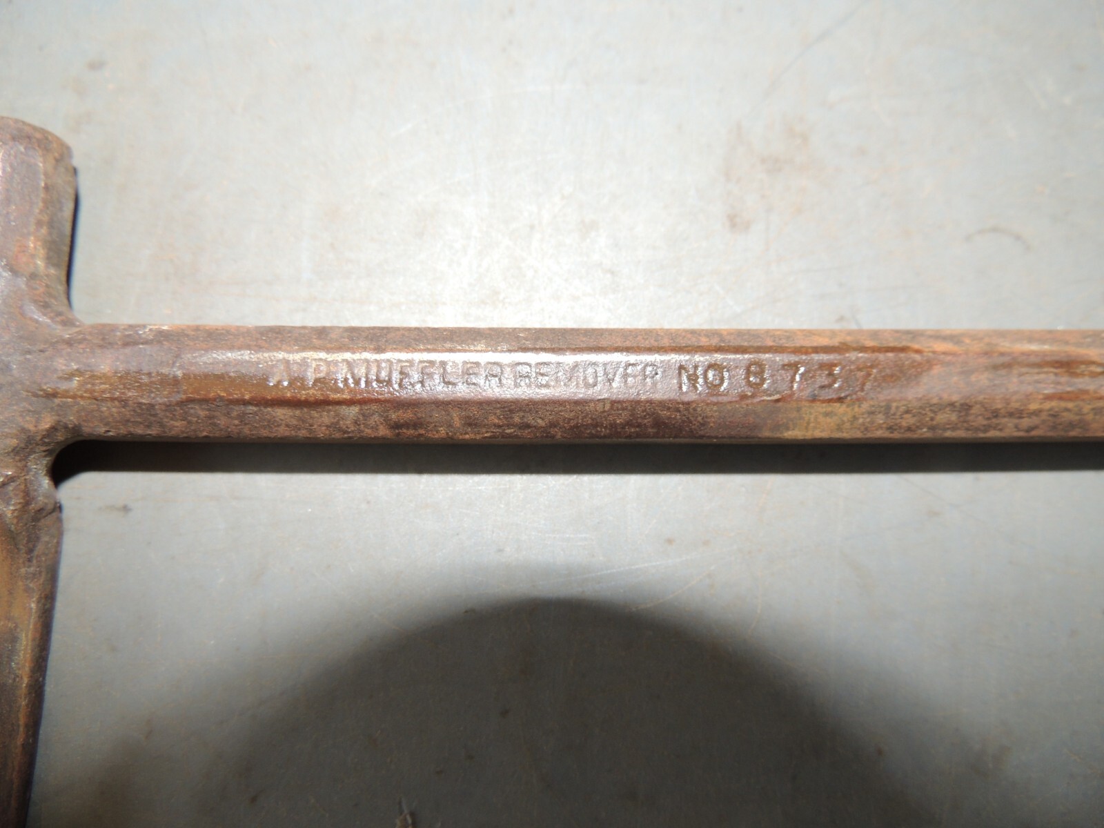 VINTAGE AP MUFFLER REMOVER TOOL No. 8737 DES PAT 138737