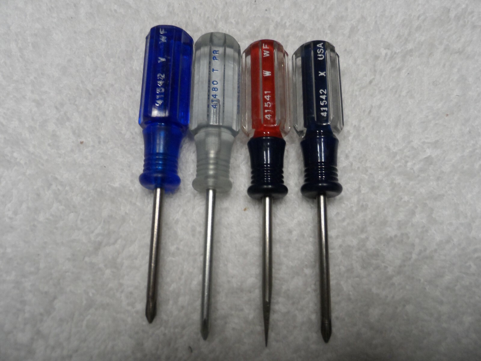 Craftsman NOS Mini Phillips Slotted Screwdriver Set, 1-1/2″, made in USA – 4 pcs
