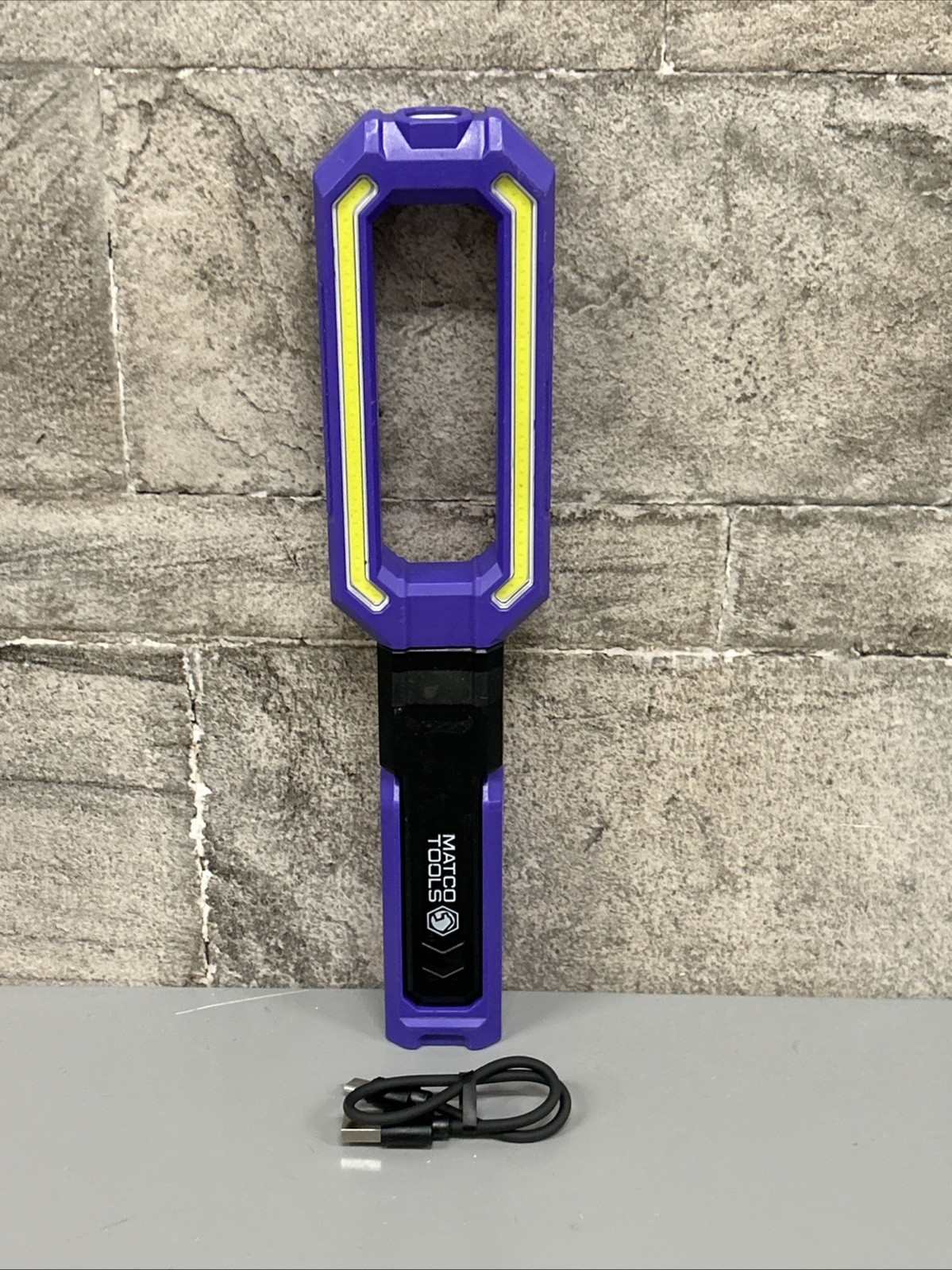Matco Tools 1000Lm Cordless View Through Snap Pivot Base Light VIEW1000B Purple