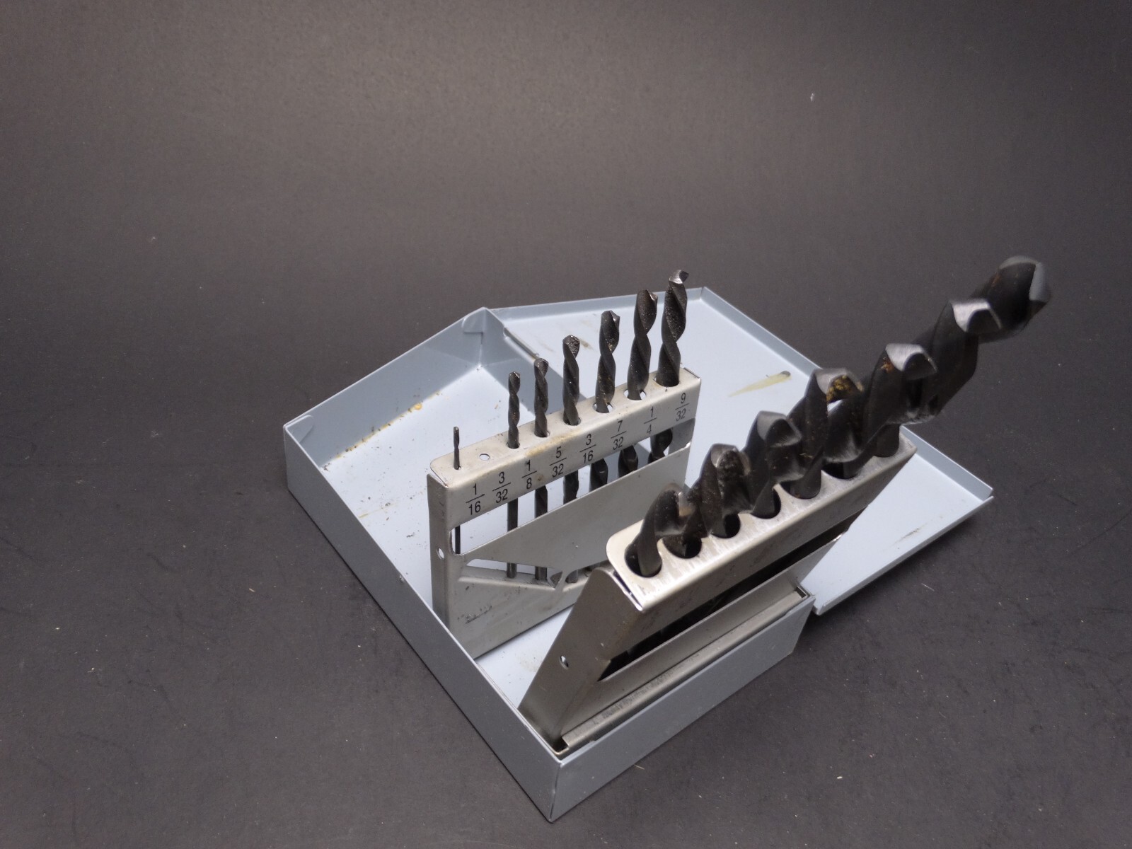 15Pc HSS Twist Drill Bit Set Left Hand Length Metal Wood Plastic 1/16″-1/2″