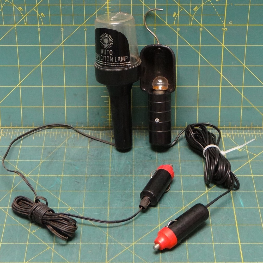 Lot of 2 Auto Inspection Lamp 12 Volt 12 Foot Cigarette Lighter Plug