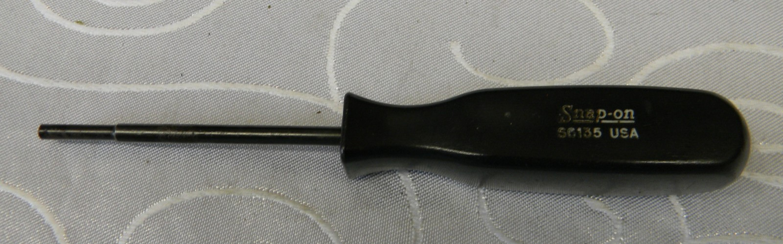 SNAP-ON BLACK HARD HANDLE 6-1/2″ LONG CARBURETOR ADJUSTMENT TOOL #S6135