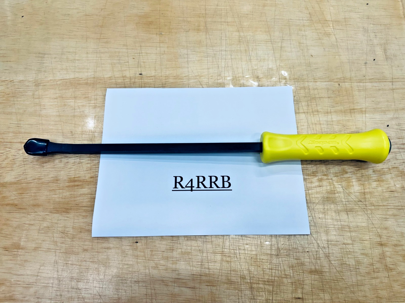 Snap-on Tools USA NEW HIVIZ GRIP 18″ Length Steel Striking Pry Bar SPBS18AHV