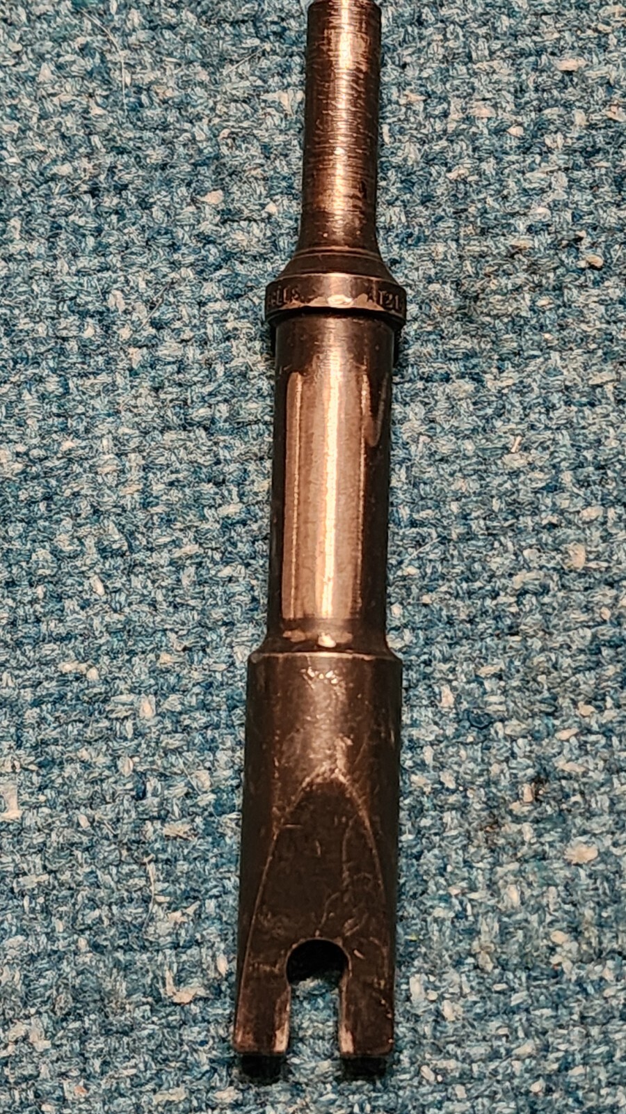 Removing Chisel Rivet Tool AT2165-4-1/4 & Install Tool AT100A-3-1/8-AN470. USA!