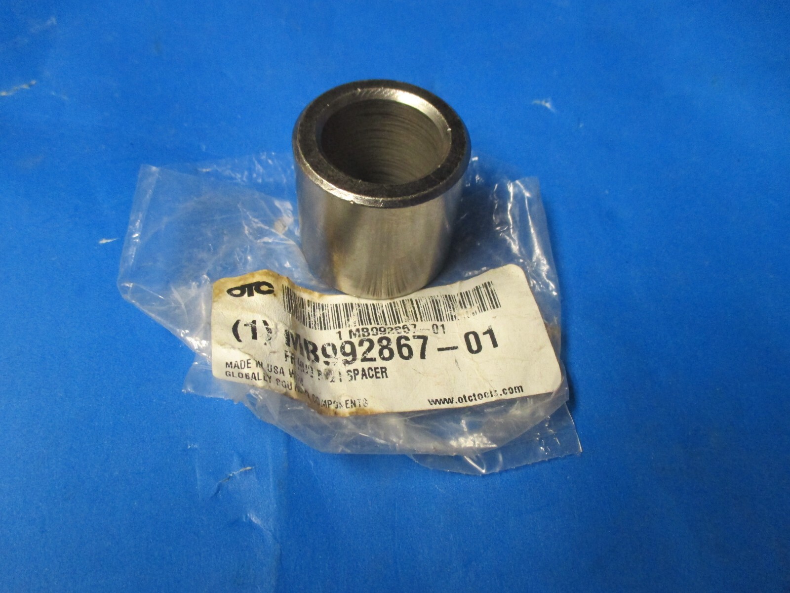 FRONT WHEEL HUB REMOVER/INSTALLER OEM HELP TOOL MB992867-01 MITSUBISHI