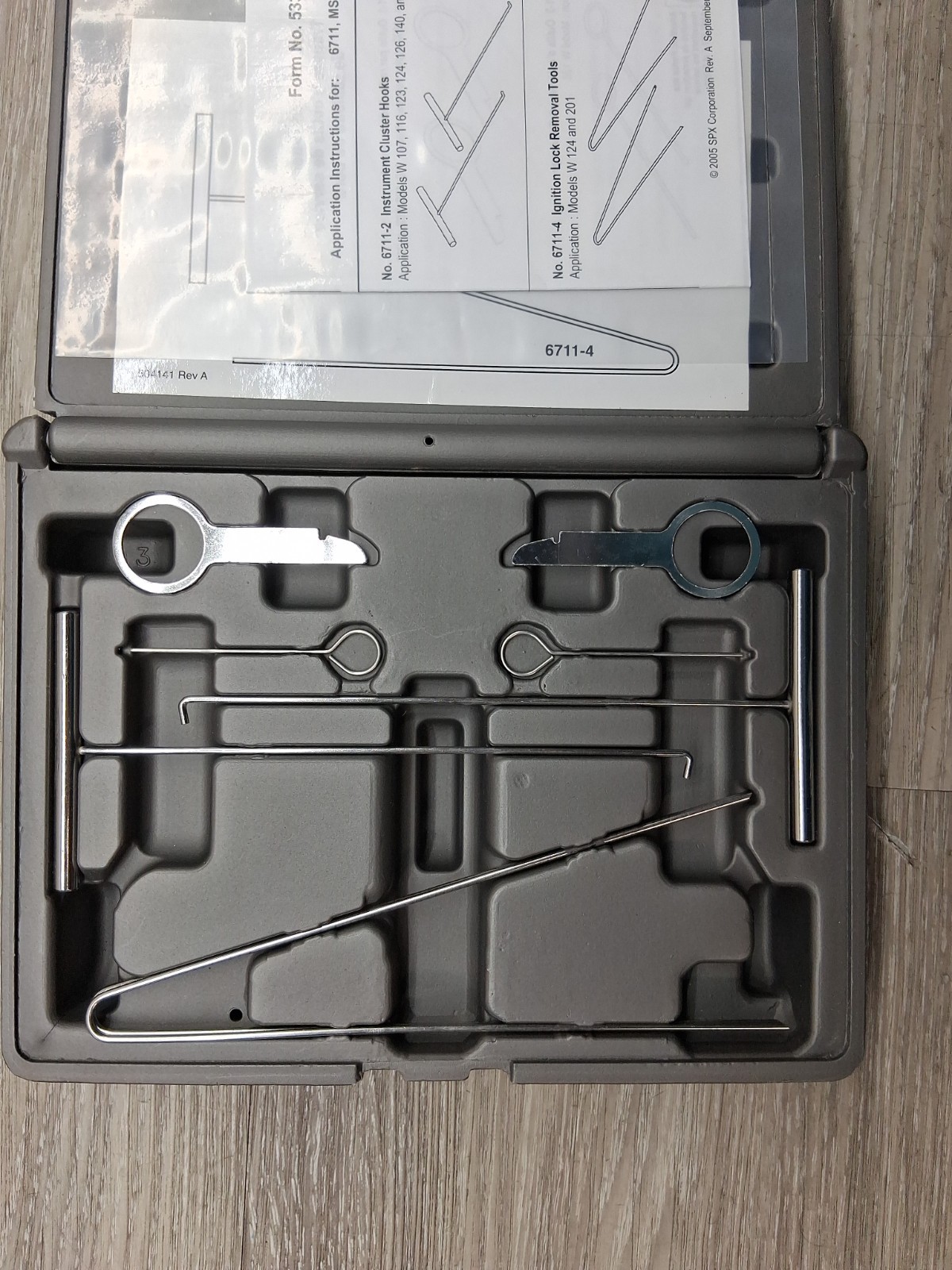 OTC 6711 Mercedes Instrument Panel Tool Kit SPX USED?