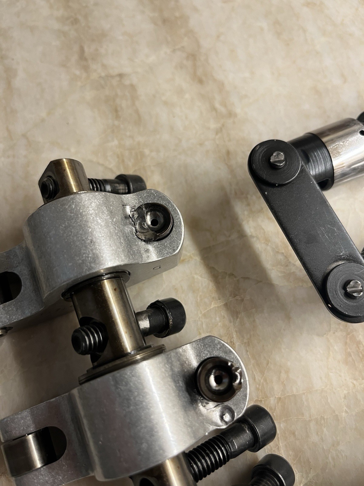 T&D Roller Rocker Set With Solid Rollers 1.6