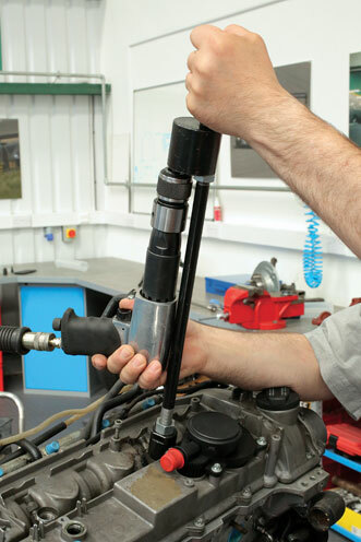 Laser 6263 Diesel Injector Extractor with Air Hammer & Adaptors