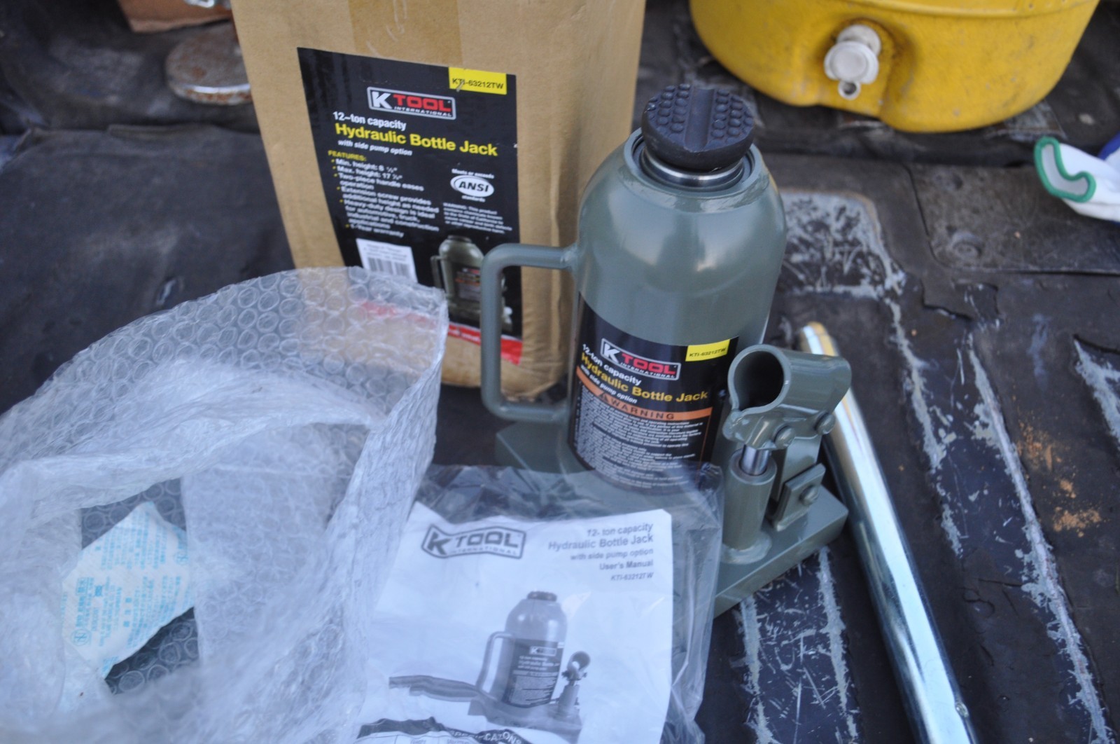 K Tool International KTI63212TW 12 TON BOTTLE JACK W SIDE PUMP OPTION NEW