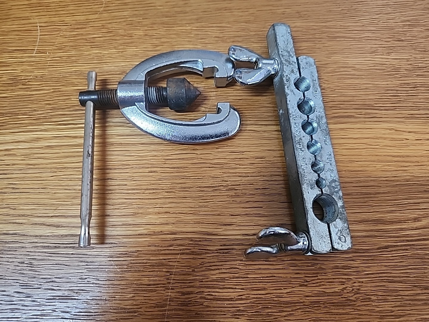 Husky Double Lap Flaring Tool Set for pipe fitting used