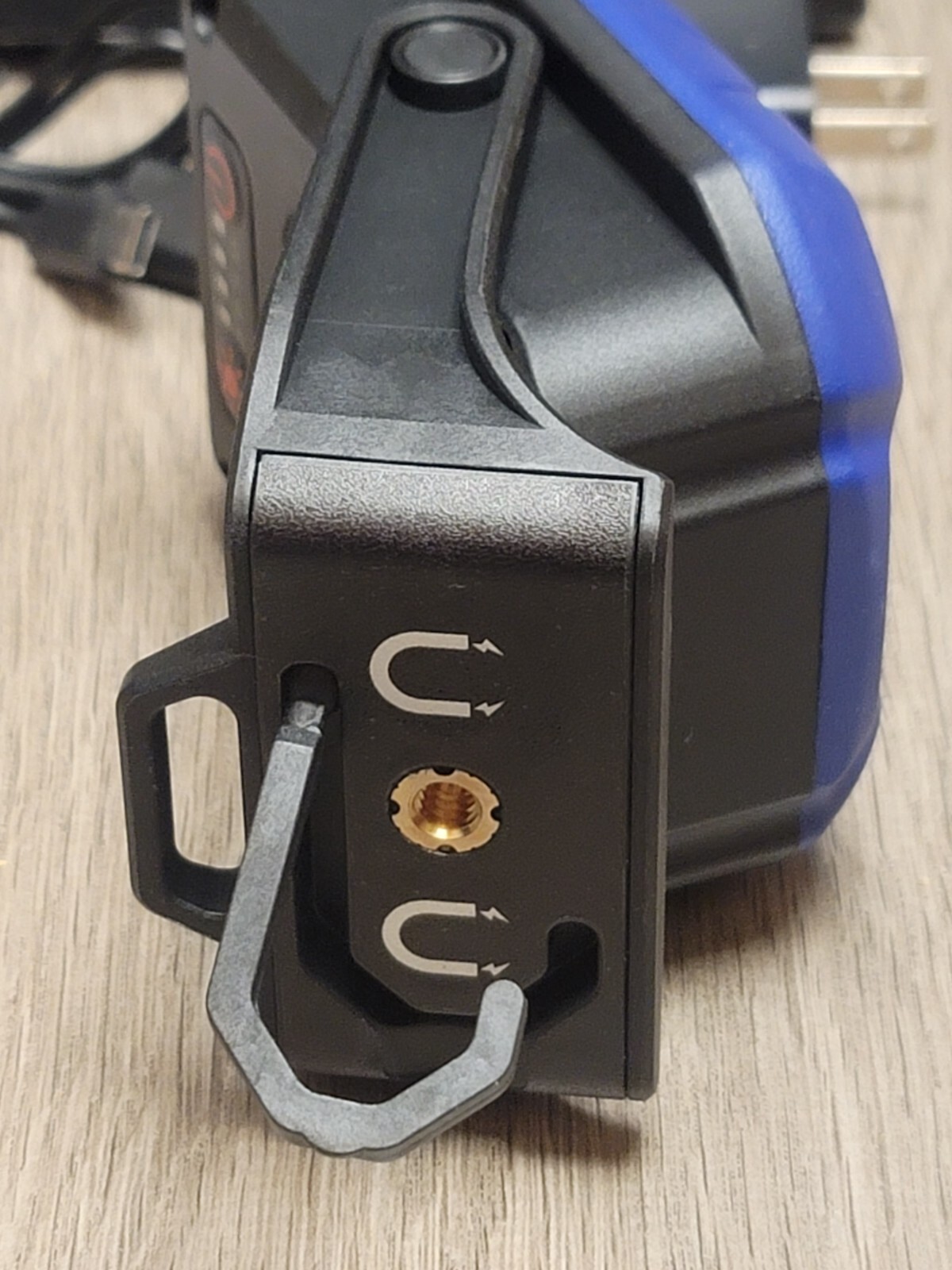 Astro Rechargeable Dual Beam Compact Work Light w/ Magnetic Pivoting Base #98SL