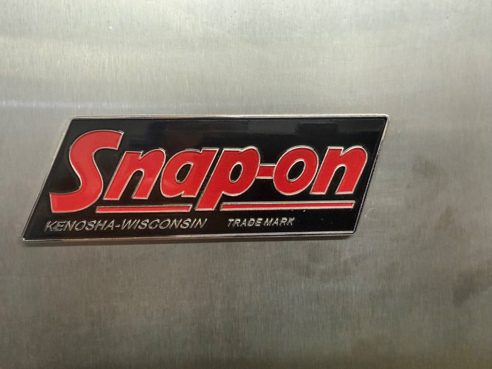 SNAP-ON tools logo badge decal vintage 1.5mm steel nameplate 5” x 2” .Rare.