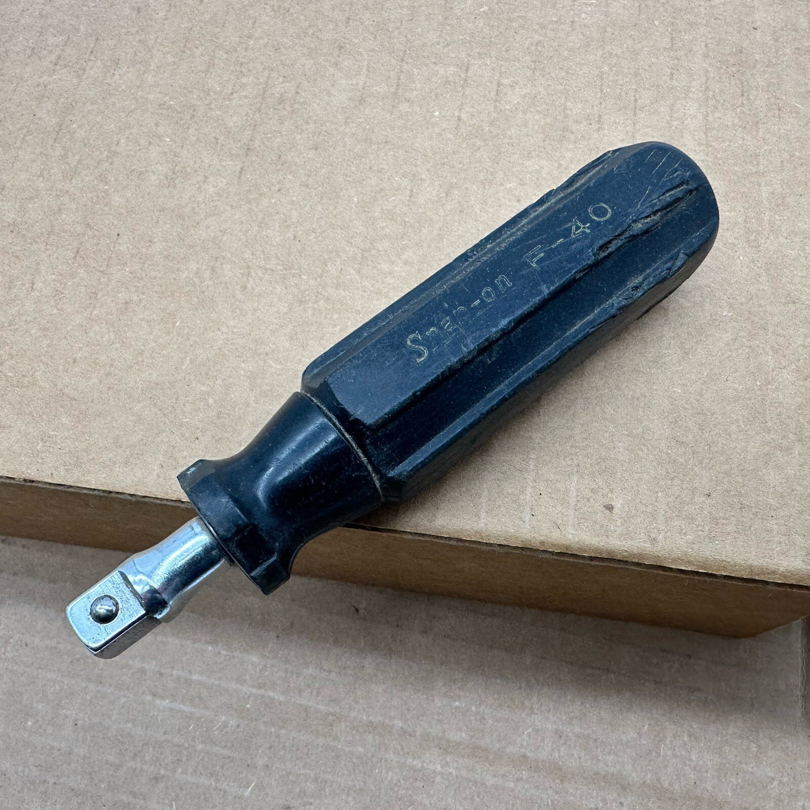 Snap-on#F40 – 3/8″ Dr. 1″ Stubby Driver Handle, 5″ Long Overall, Octo-Grip, Nice