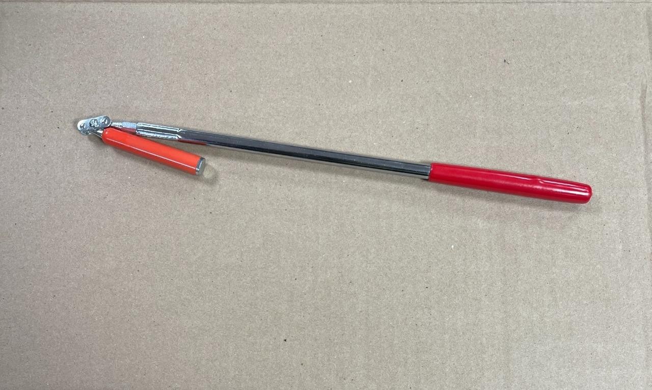 BLUE-POINT PT28E MAGNETIC TELESCOPING PICKUP TOOL RED HANDLE 26″ LONG- NEW.