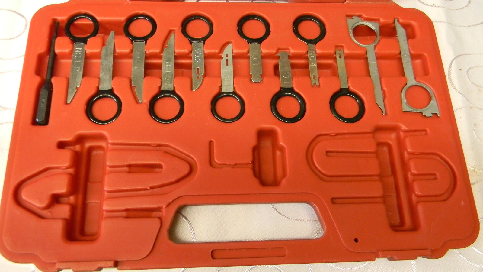 ASTRO PNEUMATIC TOOLS 13PC RADIO REMOVAL TOOL SET #7807 (INCOMPLETE MISSING 5PC)
