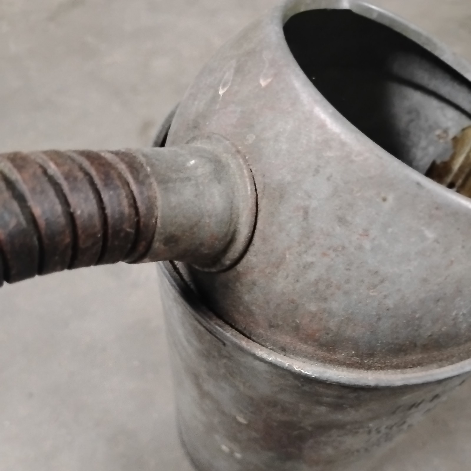 vintage Galvanized Measure Can with Flexible Spout –