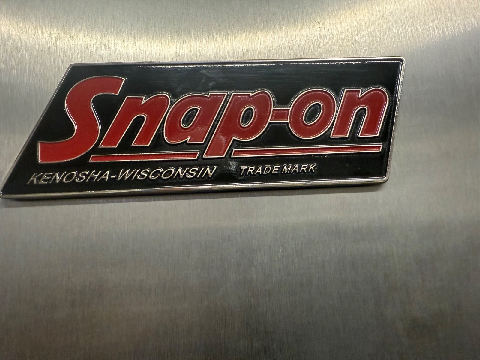 SNAP-ON tools logo badge decal vintage 1.5mm steel nameplate 5” x 2” .Rare.