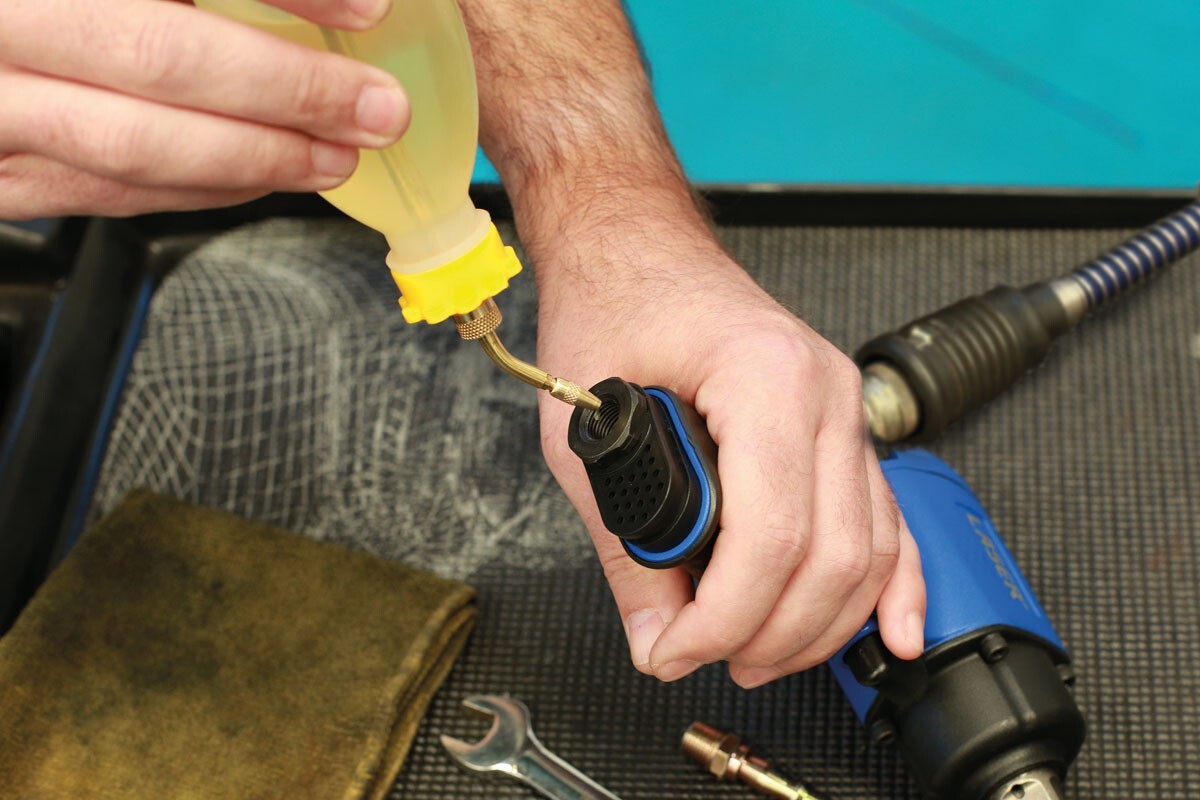 Laser 8533 Soft Plastic Oiler with Adjustable Angled Nozzle 500ml