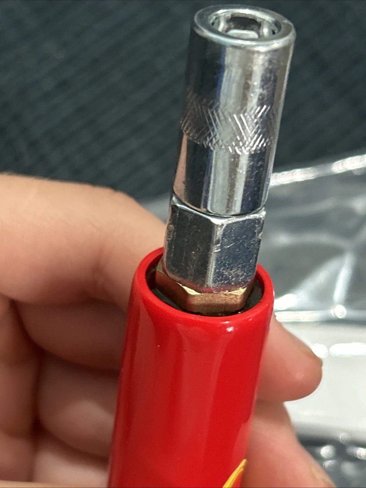 4 New Red Grease Fitting Cleaning Tool, Cleans and Flushes Out Old Dried Grease