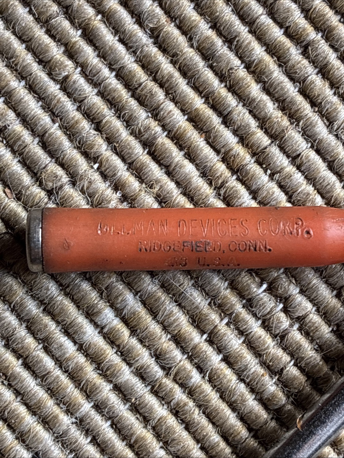 ULLMAN DEVICES CORP. MAGNET PickUp tool