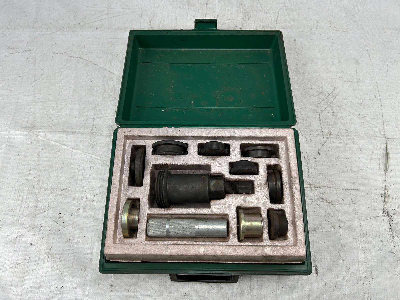 Miller Tools 4 Wheel Drive Transfer Case (208) Special Service Tool Set
