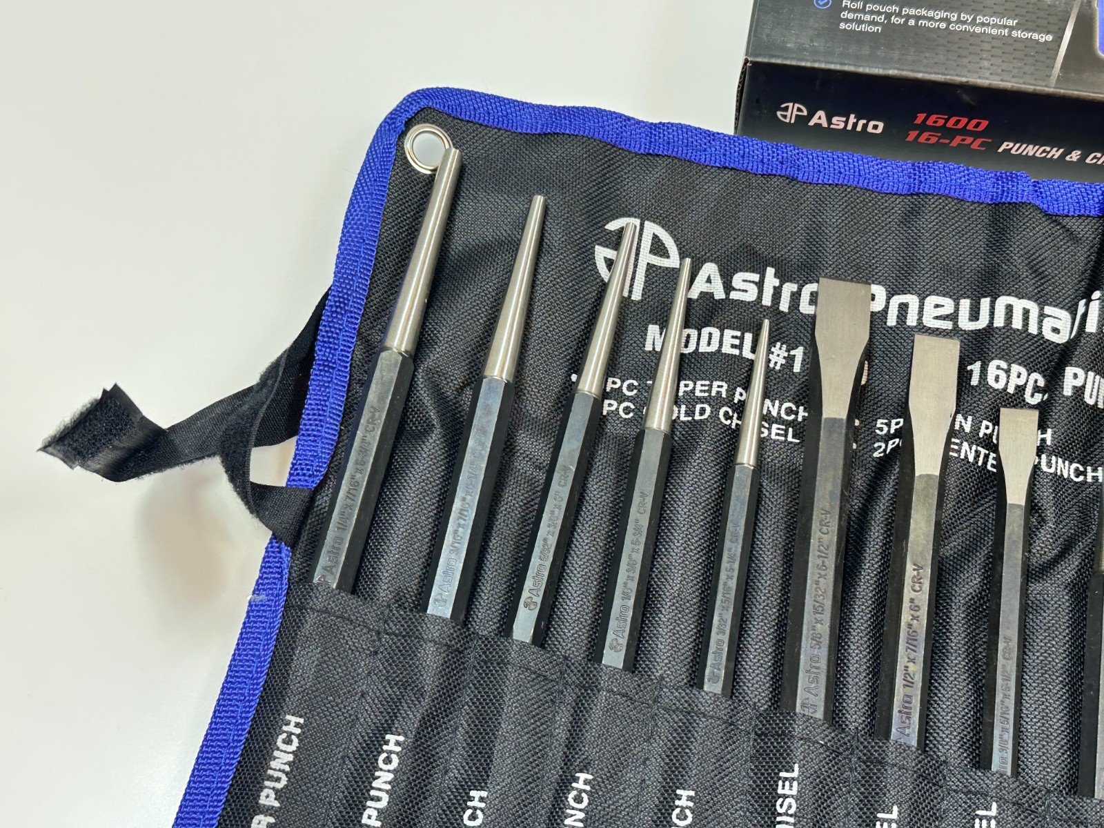 NEW Astro Pneumatic 1600 16pc Chisel and Punch Set w/ Gauge in Kit Bag