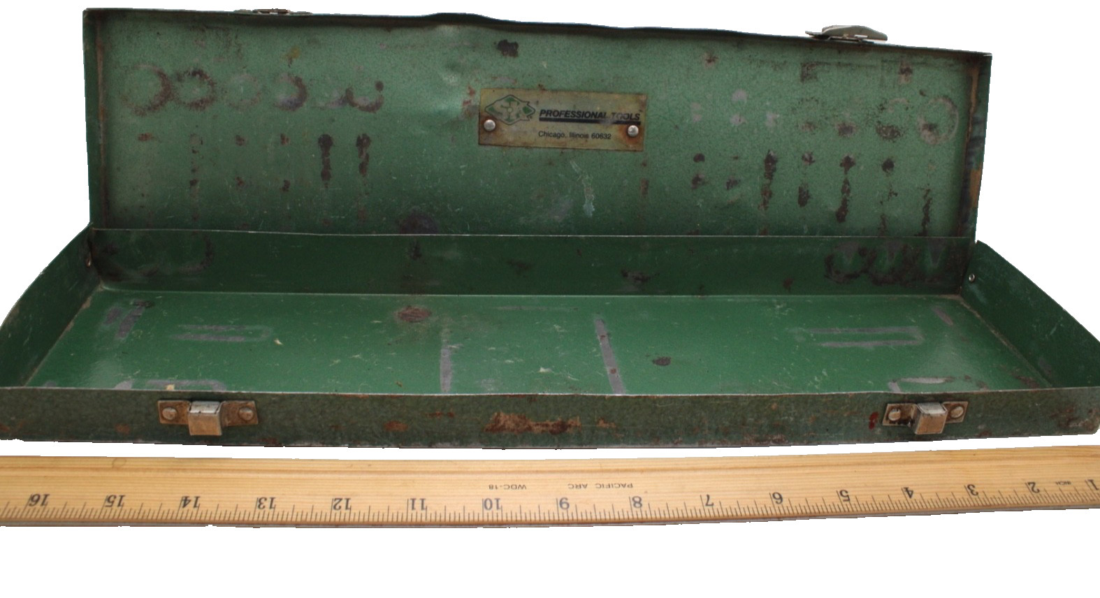 S-K TOOLS 17.5”x5”x 1- 1/2″ 3/8″ Green Metal Socket/Ratchet Box USA