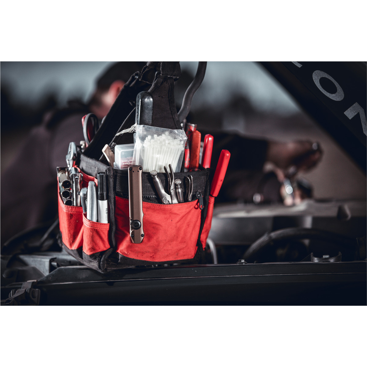 Streamlight Wedge – Includes USB-C Cord and Lanyard – Purple