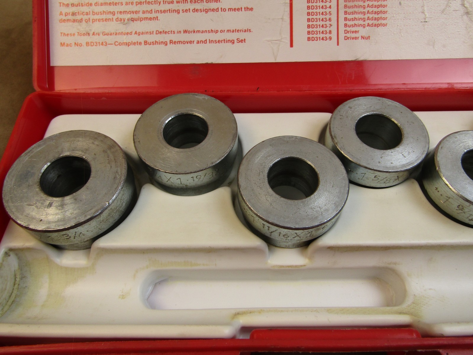 2 MAC TOOLS NO.BD3142 & BD3143 BUSHING DRIVER SETS HEAVY DUTY 3/8″ to 1-7/8″